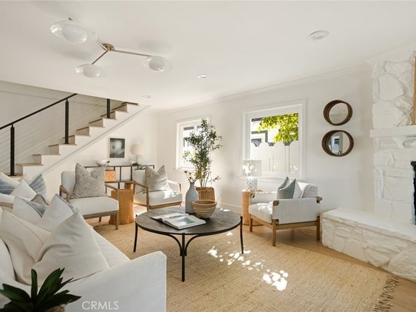 1585 Miramar Drive, Newport Beach CA 92661