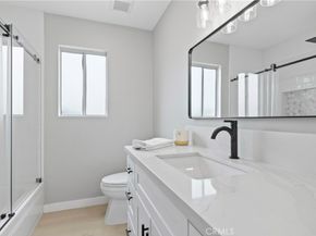 21260 Oakfort Avenue, Carson CA 90745