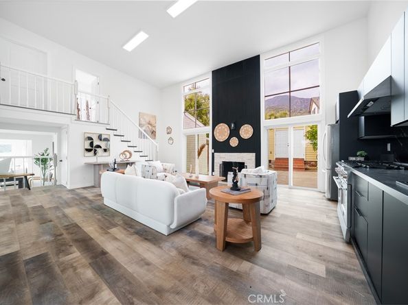 2423 Rockdell Street, La Crescenta CA 91214