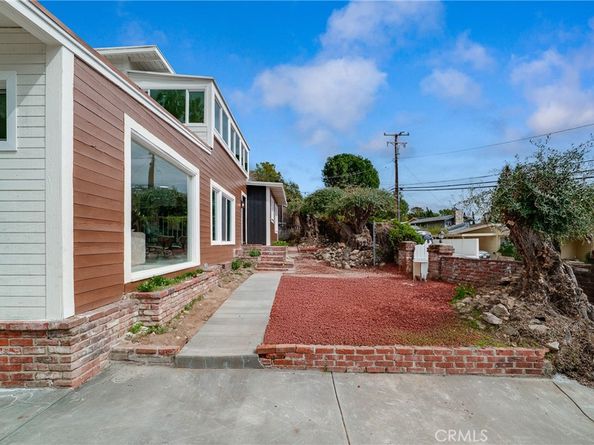 2423 Rockdell Street, La Crescenta CA 91214