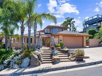 716 Avenida Columbo