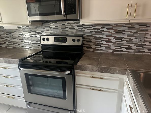 25 Tangelo 292, Irvine CA 92618