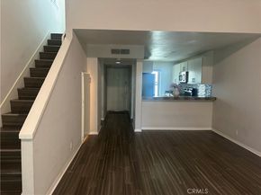 25 Tangelo 292, Irvine CA 92618