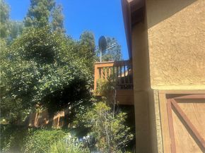 25 Tangelo 292, Irvine CA 92618