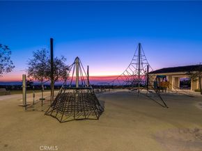 100 Albero, Irvine CA 92602