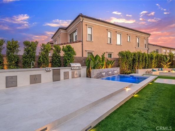 100 Albero, Irvine CA 92602
