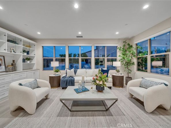 100 Albero, Irvine CA 92602