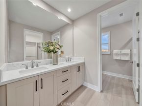 100 Albero, Irvine CA 92602