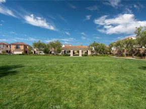 100 Albero, Irvine CA 92602