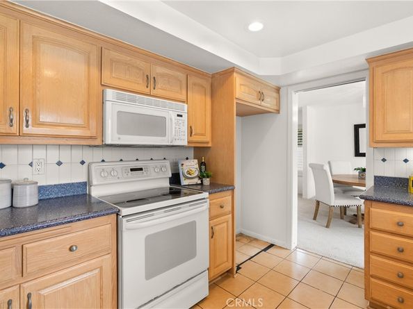 21941 Oceanview Lane, Huntington Beach CA 92646
