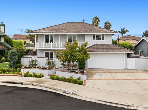 21941 Oceanview Lane, Huntington Beach CA 92646