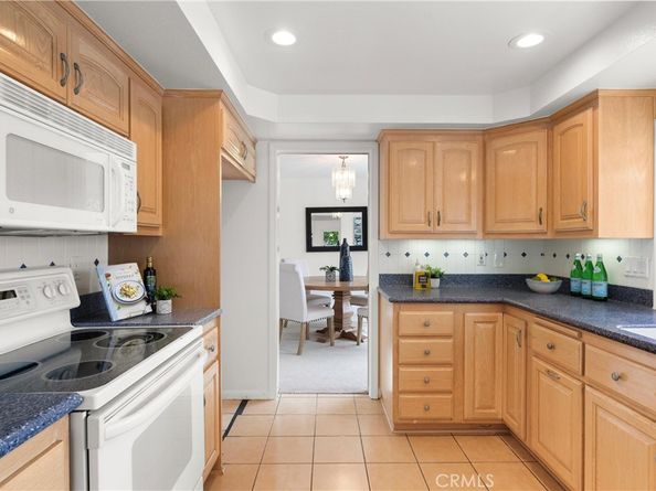 21941 Oceanview Lane, Huntington Beach CA 92646