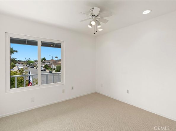 21941 Oceanview Lane, Huntington Beach CA 92646