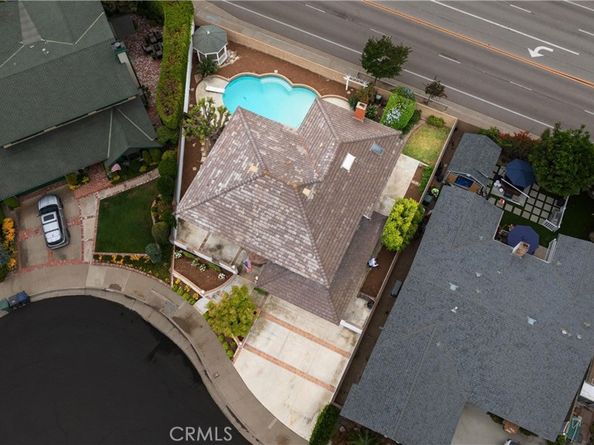21941 Oceanview Lane, Huntington Beach CA 92646
