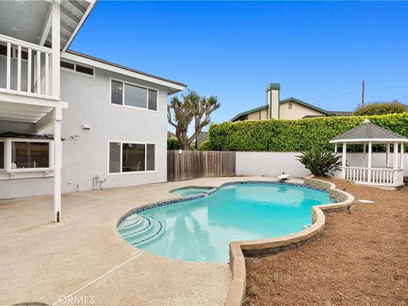 21941 Oceanview Lane, Huntington Beach CA 92646
