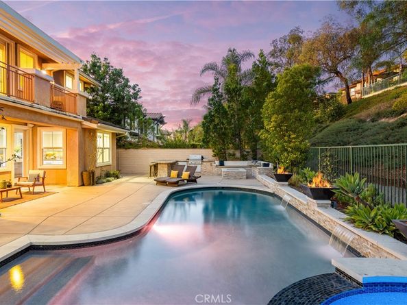 10 Summit Court, Rancho Santa Margarita CA 92688