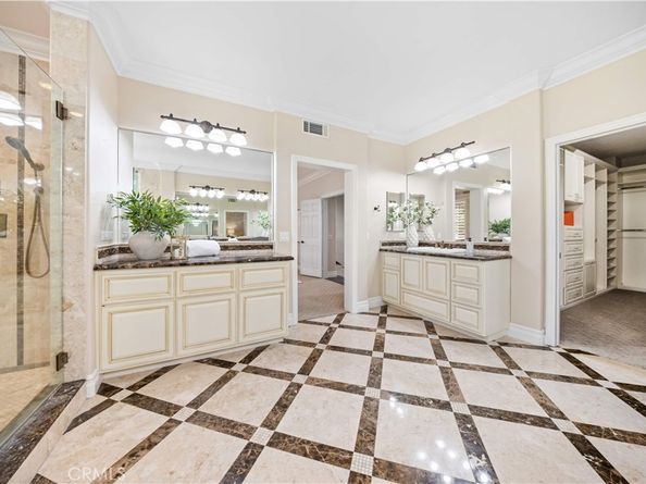 10 Summit Court, Rancho Santa Margarita CA 92688