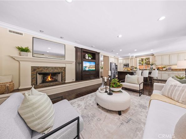10 Summit Court, Rancho Santa Margarita CA 92688