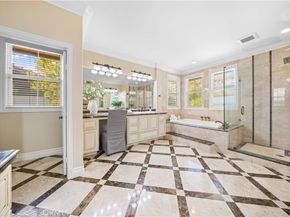 10 Summit Court, Rancho Santa Margarita CA 92688