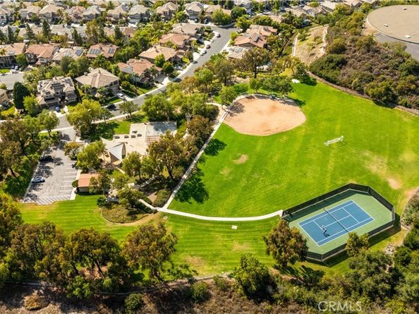 10 Summit Court, Rancho Santa Margarita CA 92688