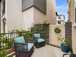 521 Stallion Way, Rancho Mission Viejo CA 92694