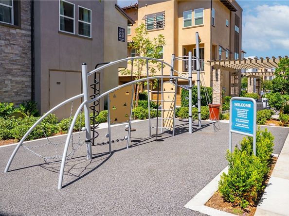 59 Sanctuary Lane, Mission Viejo CA 92692