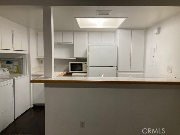 23301 #D 338 La Crescenta, Mission Viejo CA 92691