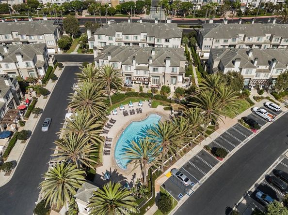 19271 Surfwave Drive, Huntington Beach CA 92648