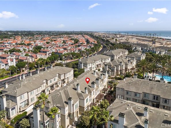 19271 Surfwave Drive, Huntington Beach CA 92648