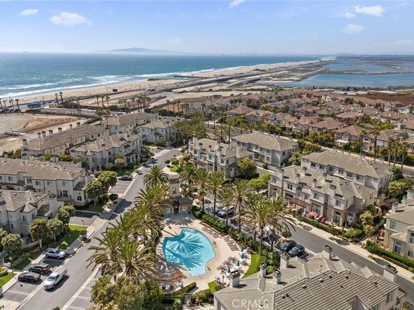 19271 Surfwave Drive, Huntington Beach CA 92648