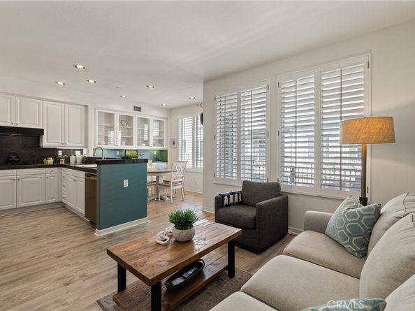 19271 Surfwave Drive, Huntington Beach CA 92648