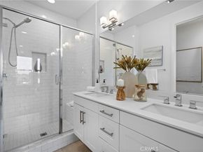645 W 17th Street, Costa Mesa CA 92627