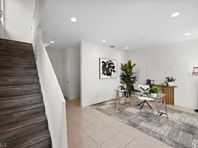 645 W 17th Street, Costa Mesa CA 92627