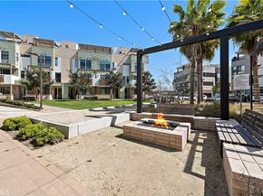 645 W 17th Street, Costa Mesa CA 92627