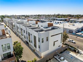 645 W 17th Street, Costa Mesa CA 92627