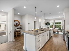 645 W 17th Street, Costa Mesa CA 92627