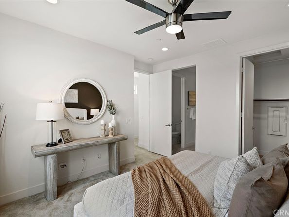 645 W 17th Street, Costa Mesa CA 92627