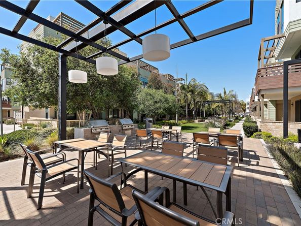645 W 17th Street, Costa Mesa CA 92627