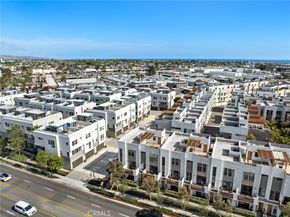 645 W 17th Street, Costa Mesa CA 92627
