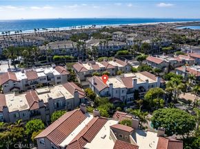 19362 Maidstone Lane, Huntington Beach CA 92648