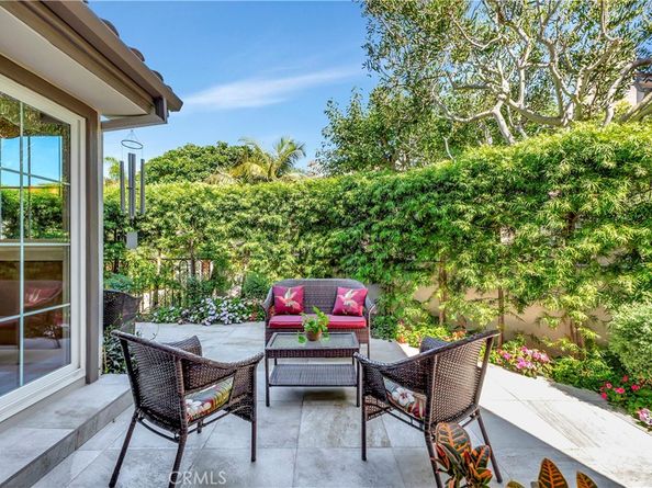 19362 Maidstone Lane, Huntington Beach CA 92648