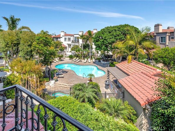 19362 Maidstone Lane, Huntington Beach CA 92648