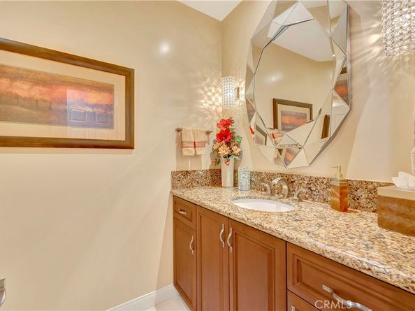 19362 Maidstone Lane, Huntington Beach CA 92648