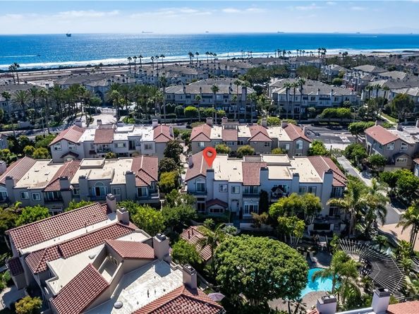 19362 Maidstone Lane, Huntington Beach CA 92648