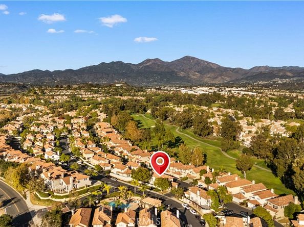 2 Via Helena, Rancho Santa Margarita CA 92688