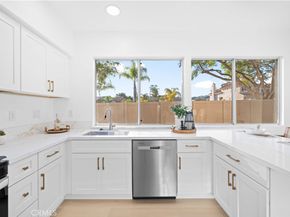 2 Via Helena, Rancho Santa Margarita CA 92688