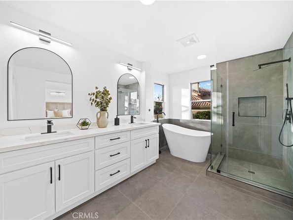 2 Via Helena, Rancho Santa Margarita CA 92688