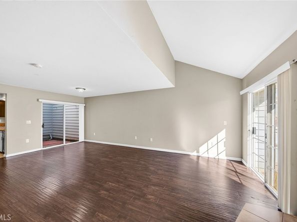 14380 Foothill, Sylmar CA 91342