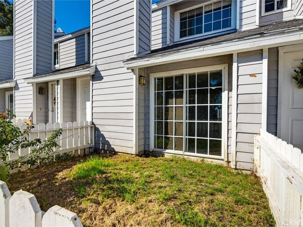 14380 Foothill, Sylmar CA 91342