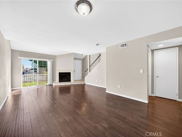 14380 Foothill, Sylmar CA 91342